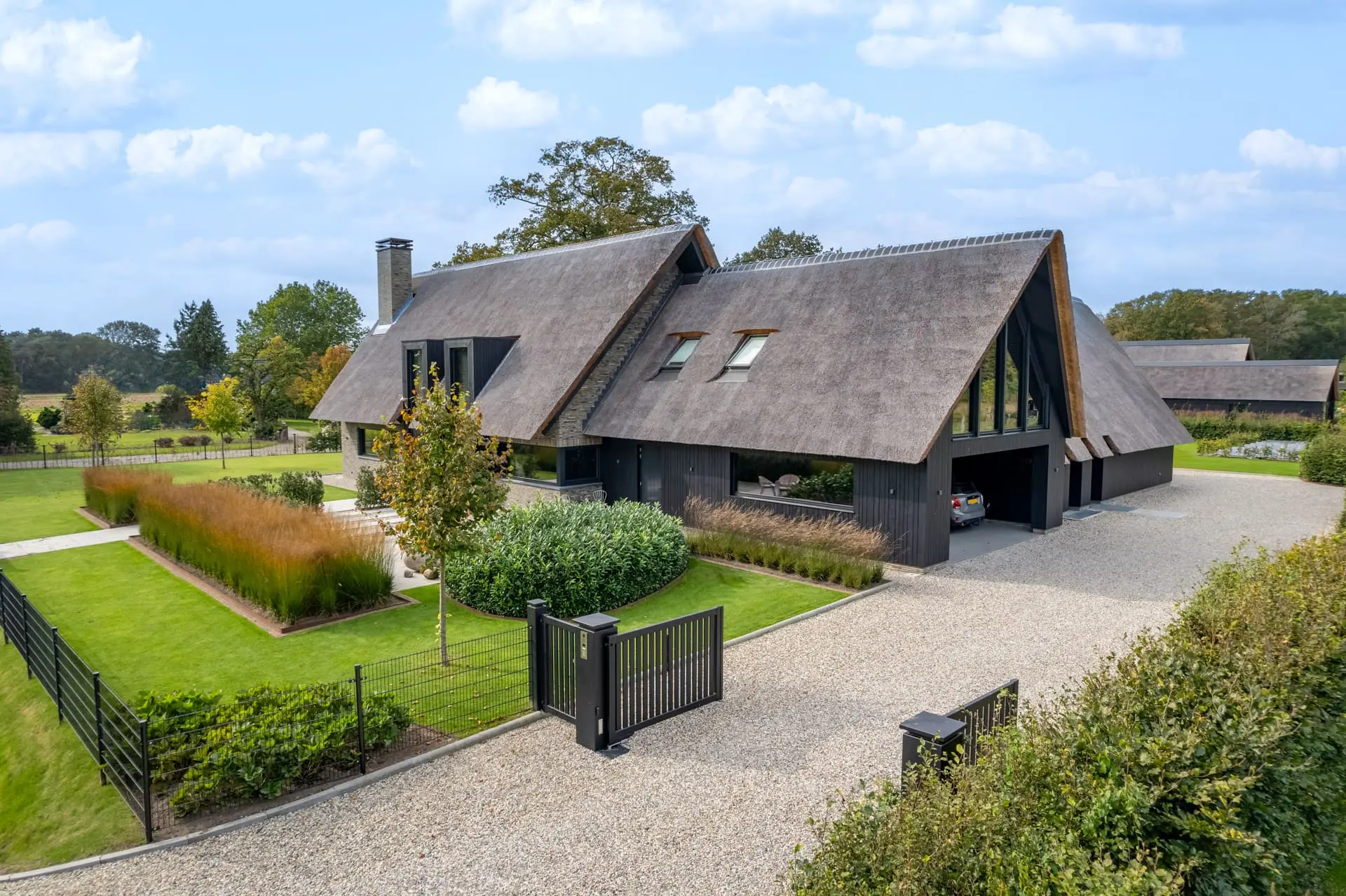 UW PARTNER VOOR BOUWKUNDIG ONTWERP, -ADVIES EN ONTWIKKELING. 
