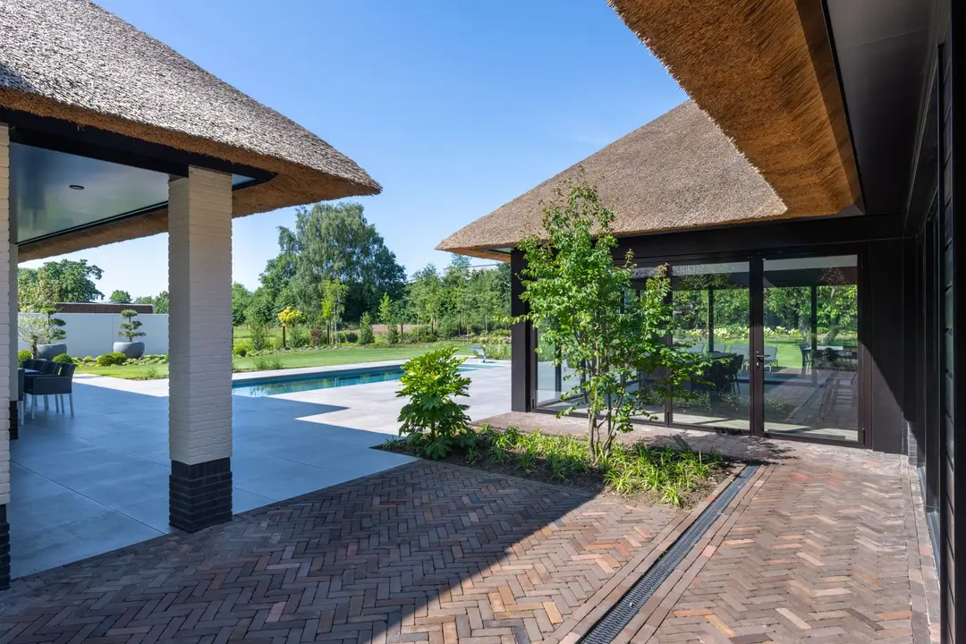 Rietgedekte Villa